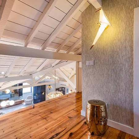 Apartamento Luxury Duplex W/ River View By Lovelystay