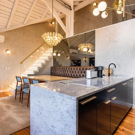 Lägenhet Luxury Duplex W/ River View By Lovelystay